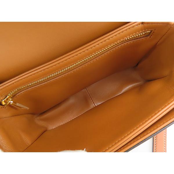 CELINE 新古品 セリーヌ ティーン トリオンフ ショルダーバッグ CELINE 新古品 セリーヌ ティーン トリオンフ ショルダーバッグ