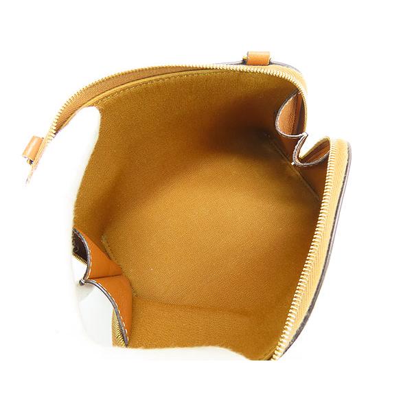 CELINE（セリーヌ） 新品同様 トリオンフ チェーンクラッチバッグ