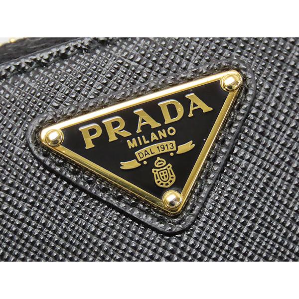 PRADA（プラダ） 新古品 サフィアーノ トライアングル ジップ