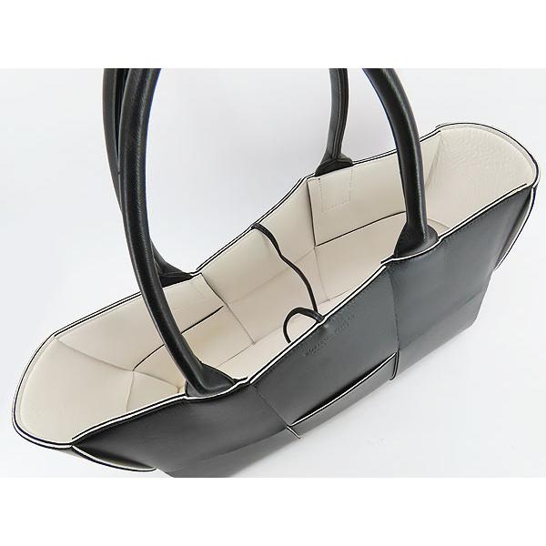 BOTTEGA VENETA（ボッテガ・ヴェネタ） 美品 ボッテガ ヴェネタ ザ