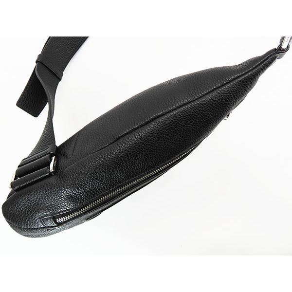 【極美品✨】PRADA プラダ　ボディバッグ　VITELLO DAINO 黒 PRADA（プラダ） 新品同様 ヴィッテロダイノ トライアングルロゴ