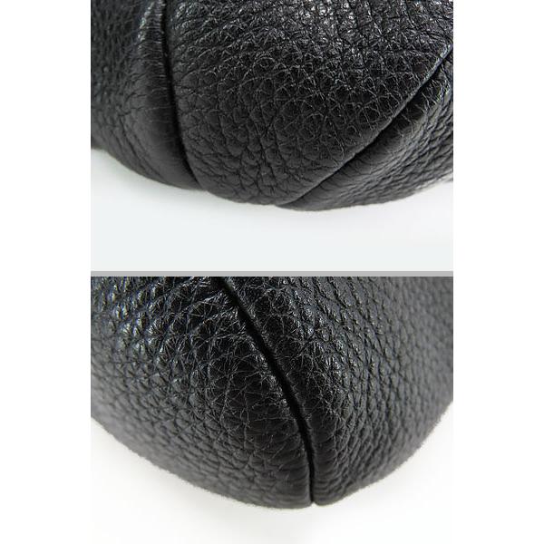 【極美品✨】PRADA プラダ　ボディバッグ　VITELLO DAINO 黒 PRADA（プラダ） 新品同様 ヴィッテロダイノ トライアングルロゴ