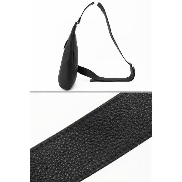 PRADA（プラダ） 新品同様 ヴィッテロダイノ トライアングルロゴ