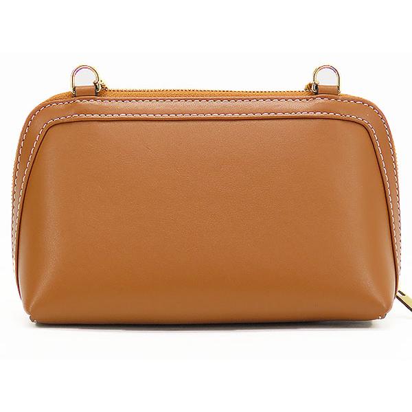 CELINE（セリーヌ） 超美品 キュイル トリオンフ チェーン クラッチ