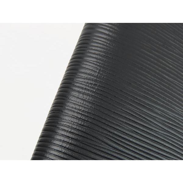 LOUIS VUITTON（ルイ・ヴィトン） ほぼ新品 エピ ポルトフォイユ