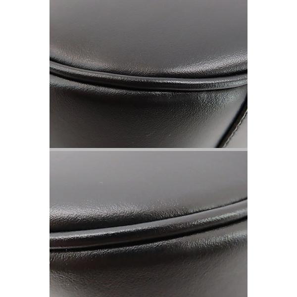 PRADA（プラダ） 激レア未使用 トライアングル シティカーフ スモール