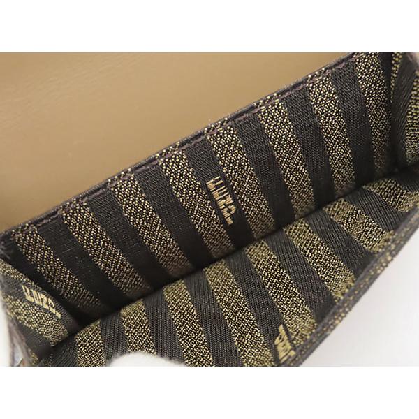 FENDI（フェンディ） 新品同様 ズッカ バゲット マイクロ 三つ折り財布