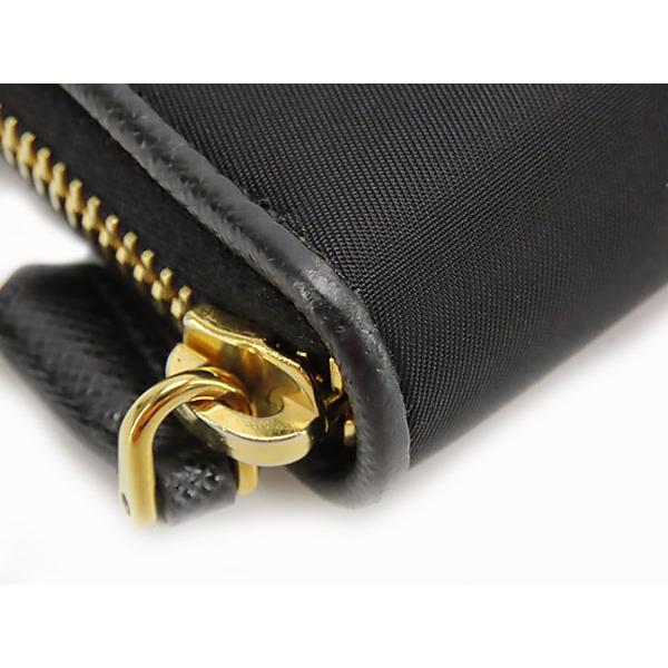 PRADA（プラダ） 超美品 ナイロン トライアングル ジップアラウンド長