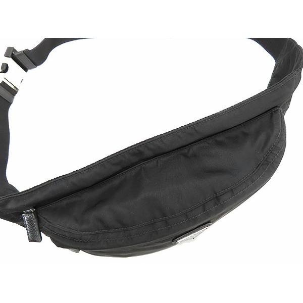 PRADA（プラダ） ほぼ新品 ナイロン トライアングル サフィアーノ