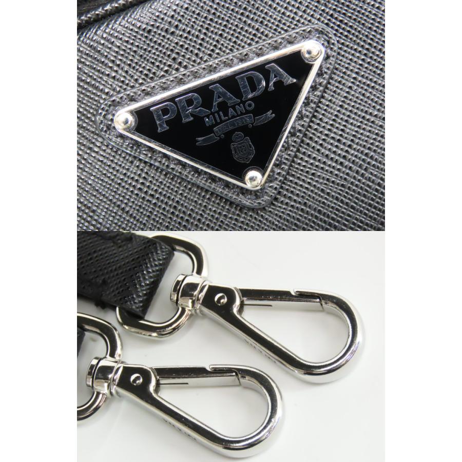 PRADA（プラダ） ほぼ新品 サフィアーノ トライアングル ショルダー