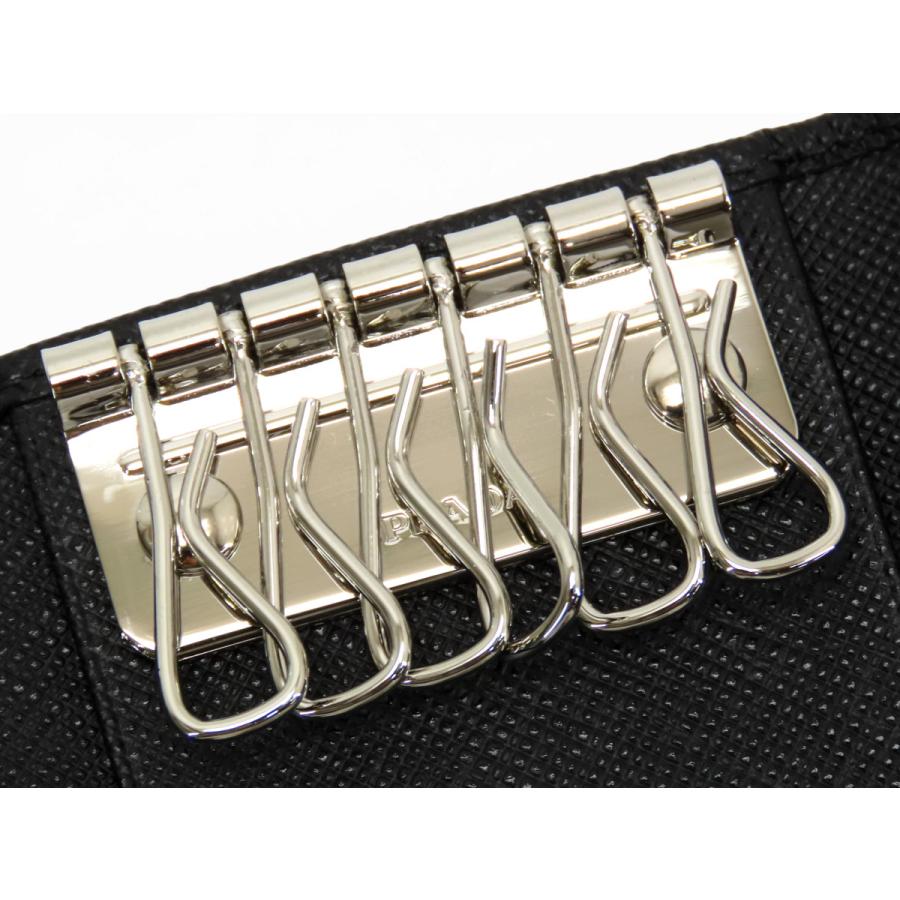 PRADA（プラダ） 新古品 サフィアーノ トライアングル 6連キーケース