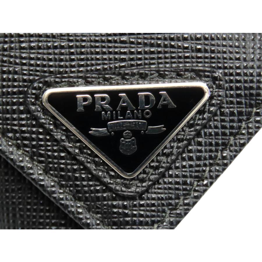 PRADA（プラダ） 新古品 サフィアーノ トライアングル 6連キーケース