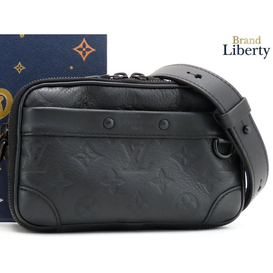 ほぼ新品　ルイヴィトン　モノグラム　シャドウ　アルファ　ウェアラブルウォレット LOUIS VUITTON（ルイ・ヴィトン） 新品同様 モノグラム シャドウ