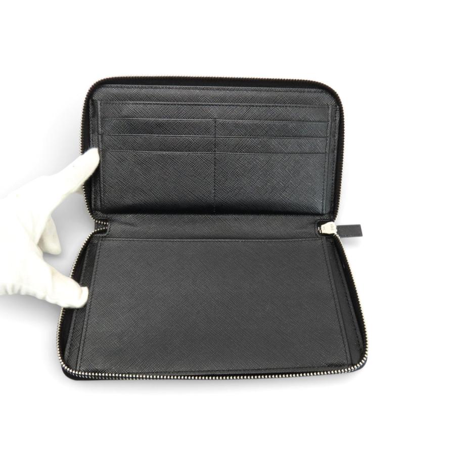 PRADA（プラダ） 新品同様 サフィアーノ トライアングル ジップ