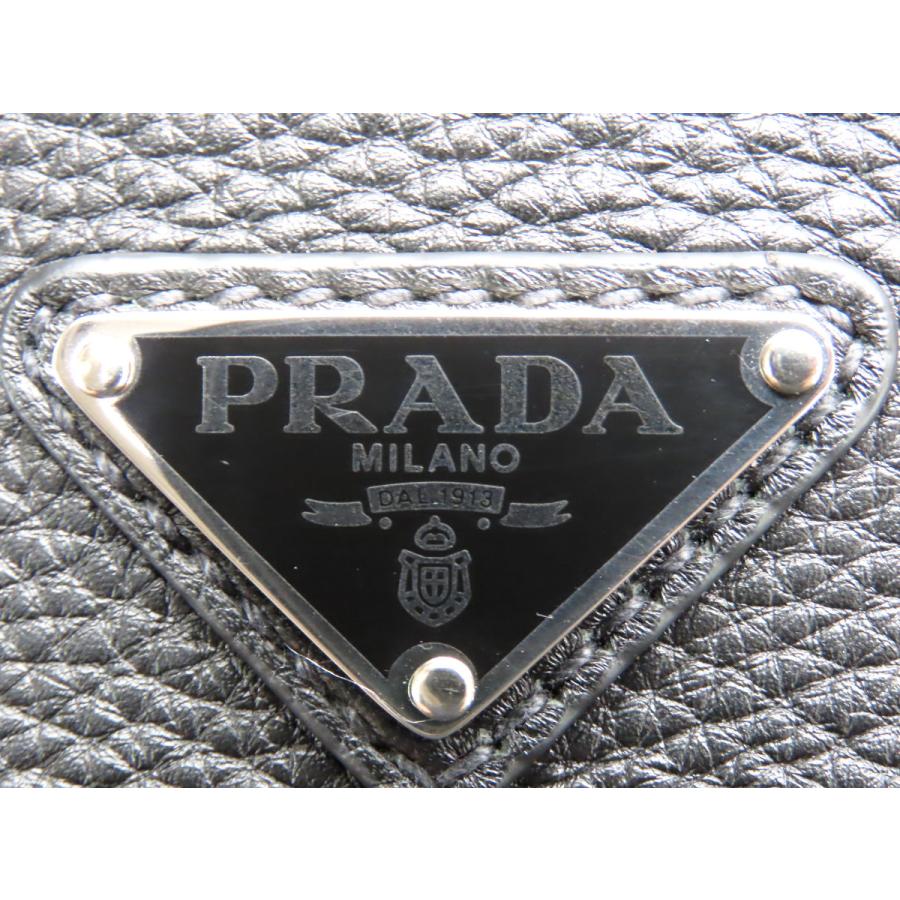 PRADA（プラダ） 未使用 トライアングル ヴィッテロ セカンドバッグ