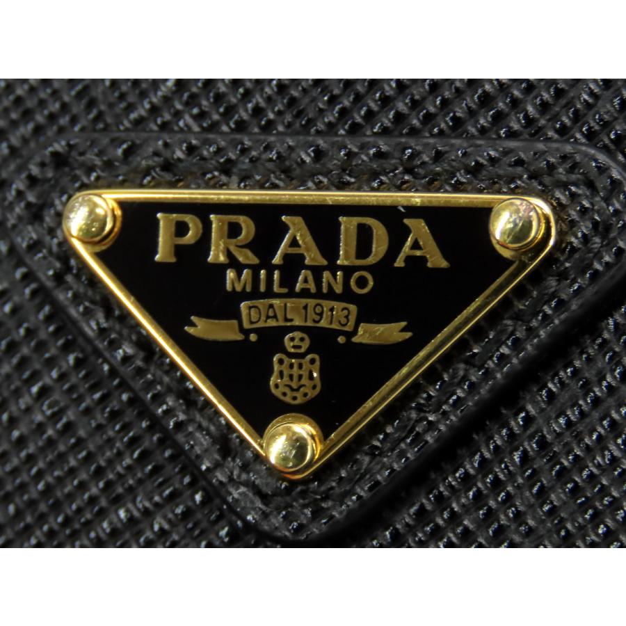 PRADA（プラダ） 美品 サフィアーノ トライアングル ミニポーチ バッグ