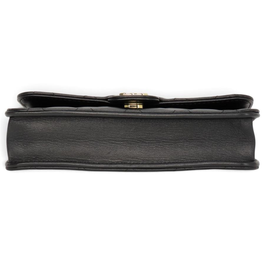 CHANEL（シャネル） ほぼ新品 マトラッセ フラップ フォンケース 2WAY