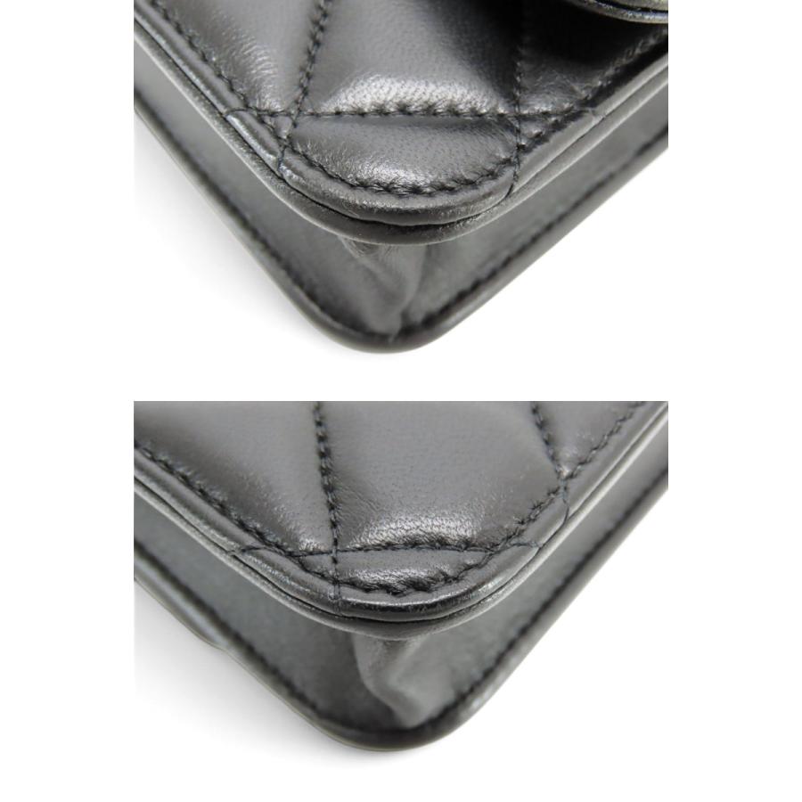 CHANEL（シャネル） ほぼ新品 マトラッセ フラップ フォンケース 2WAY