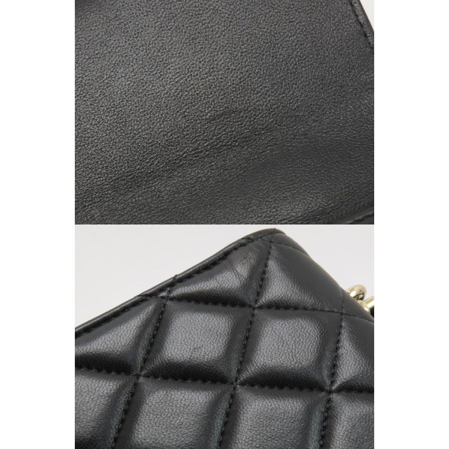 CHANEL（シャネル） ほぼ新品 マトラッセ フラップ フォンケース 2WAY 