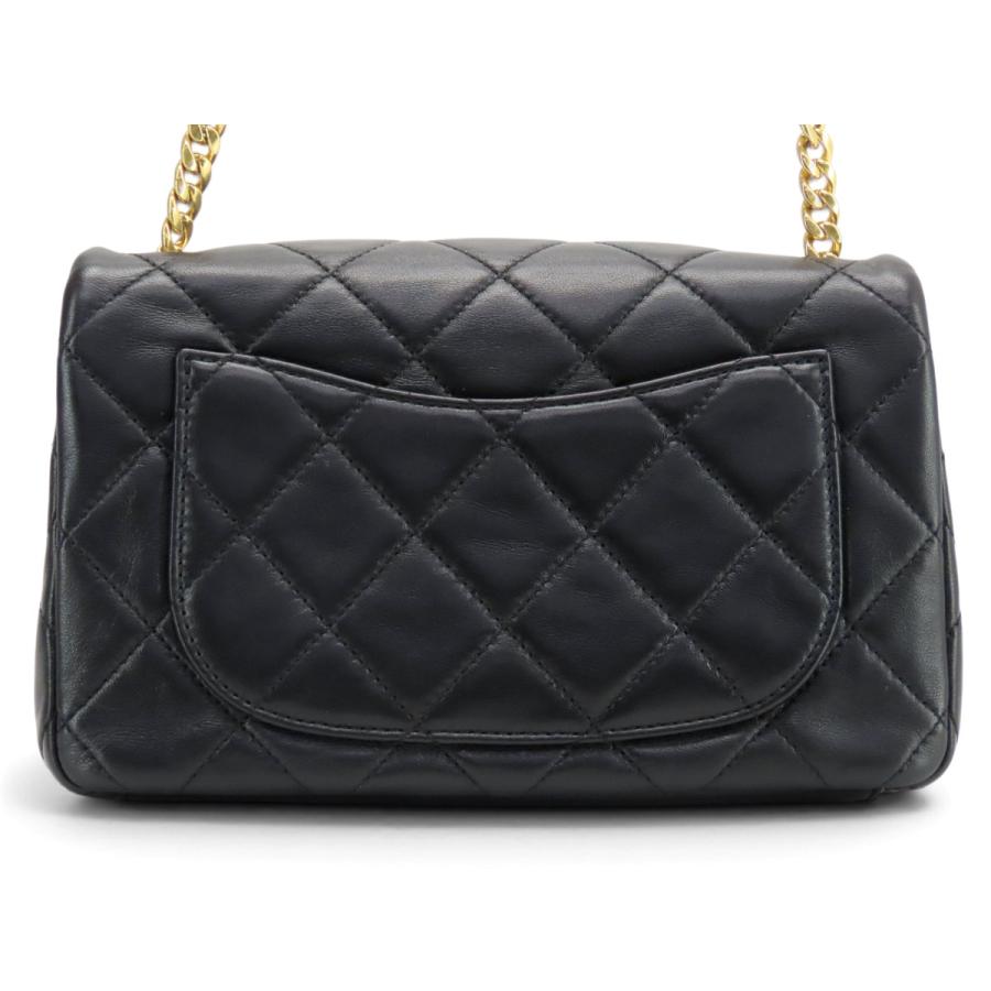 CHANEL（シャネル） 新品同様 マトラッセ ミニ フラップ バッグ パール