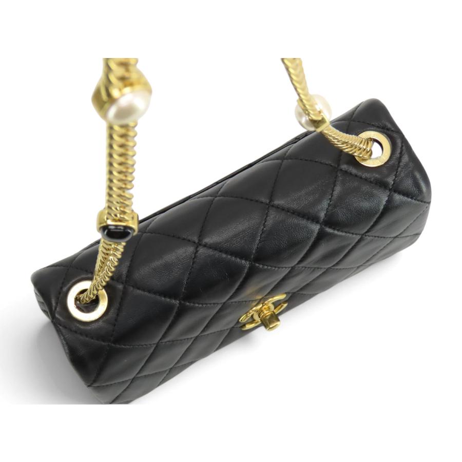 CHANEL（シャネル） 新品同様 マトラッセ ミニ フラップ バッグ パール 