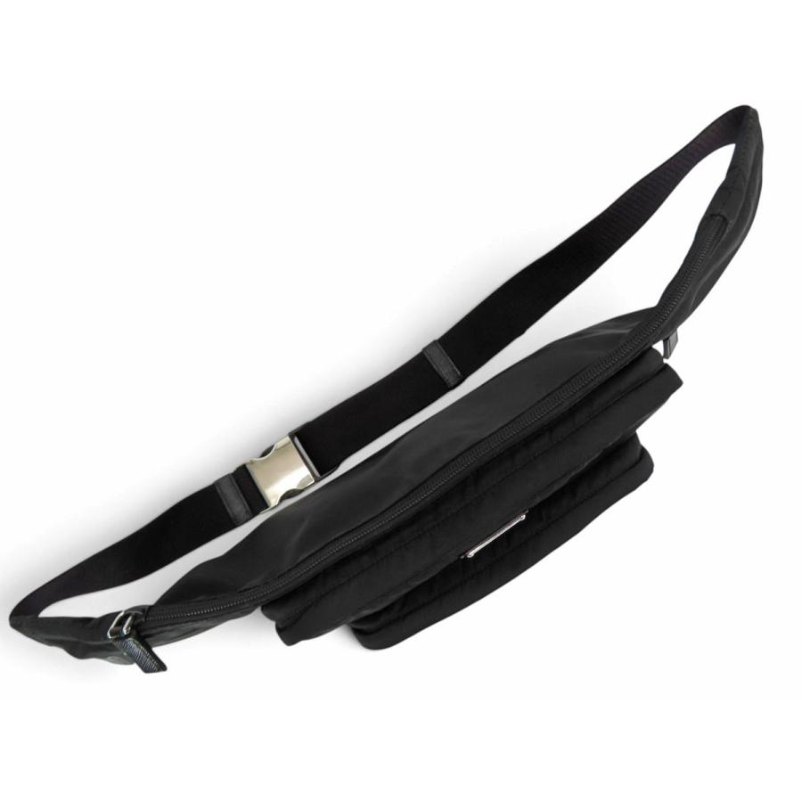 PRADA（プラダ） 美品 リナイロン Re-Nylon トライアングル