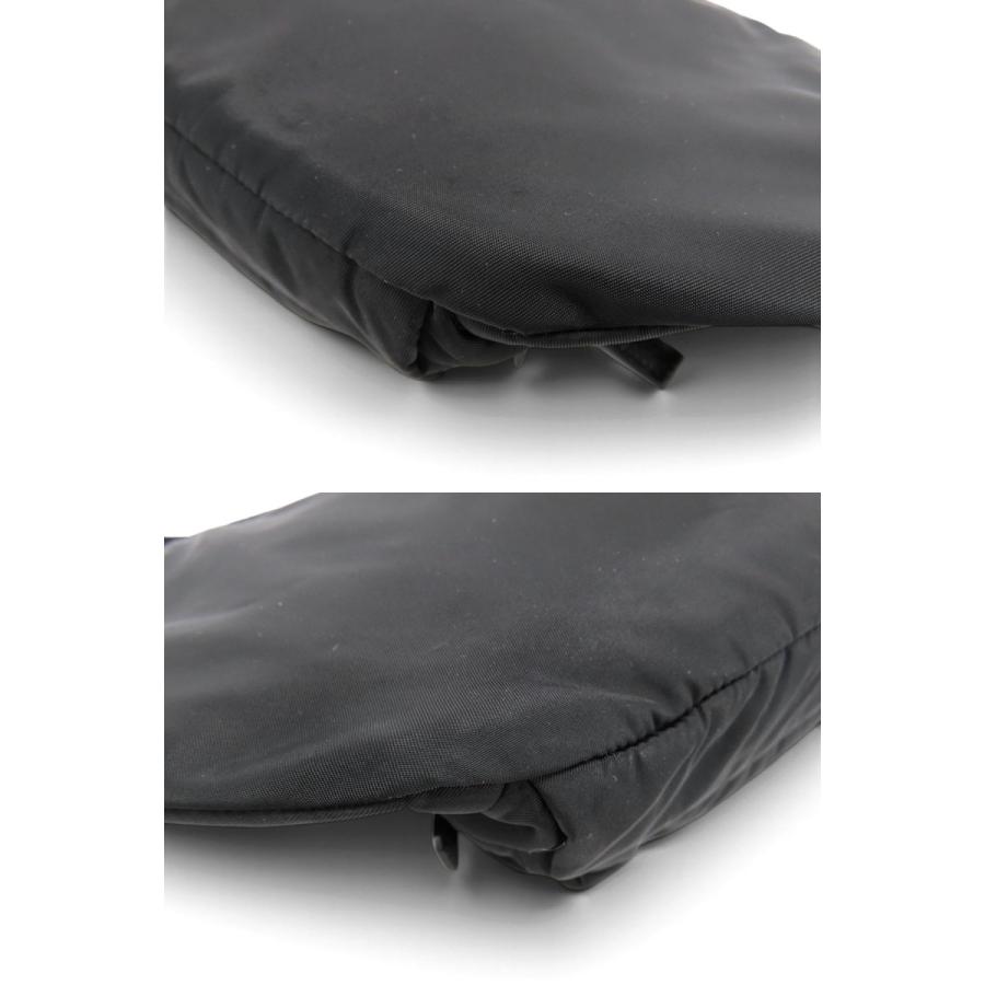 PRADA（プラダ） 美品 リナイロン Re-Nylon トライアングル