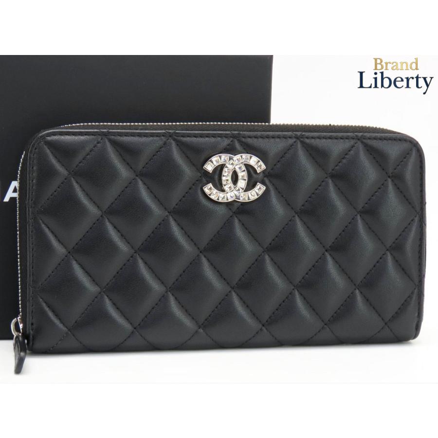 CHANEL（シャネル） 超美品 マトラッセ ココマーク ストラス ラウンド 