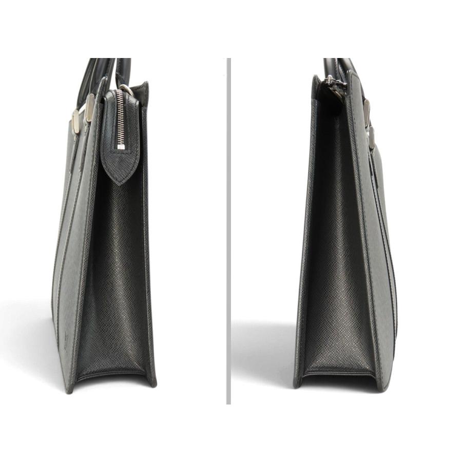 LOUIS VUITTON（ルイ・ヴィトン） 新品同様 タイガ ポルトドキュマン
