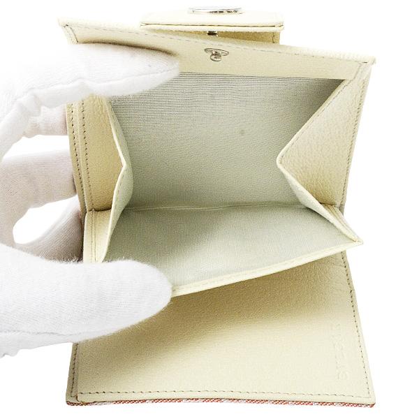 BVLGARIブルガリ 美品 ロゴマニア 二つ折り　コンパクト財布 BVLGARI（ブルガリ） 財布 レディース ロゴマニア コンパクト