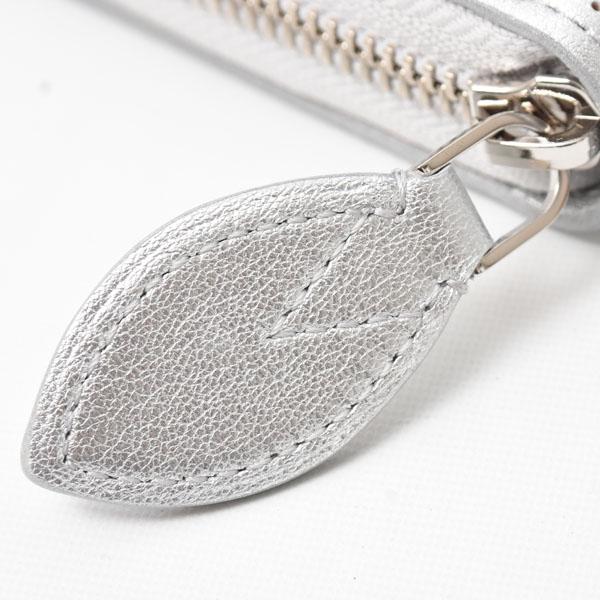 【ルイヴィトン】マヒナ　コンパクトウォレット　二つ折り財布　シルバー　新品 ルイヴィトン】マヒナ コンパクトウォレット 二つ折り財布 シルバー