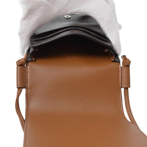 CELINE セリーヌ/トリオンフモバイルショルダーポーチ/10H742/S-S******/SAランク/18【中古】 CELINE - CELINE セリーヌ/トリオンフモバイルショルダーポーチ/10H742