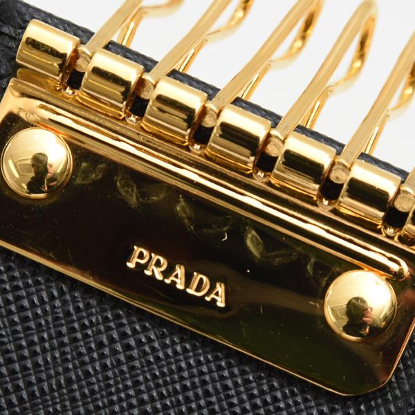 ほぼ未使用　PRADA プラダ　キーケース　ナイロン　三角プレート　ブラック PRADA（プラダ） キーケース メンズ 三角プレートロゴ 6連キーケース