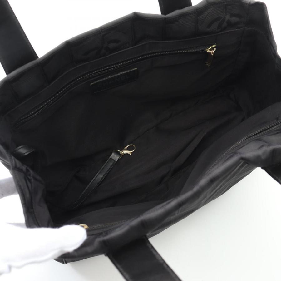 CHANEL シャネル ニュートラベルラインPM ブランドオフ レザー CHANEL シャネル ニュートラベルラインPM ブランドオフ レザー