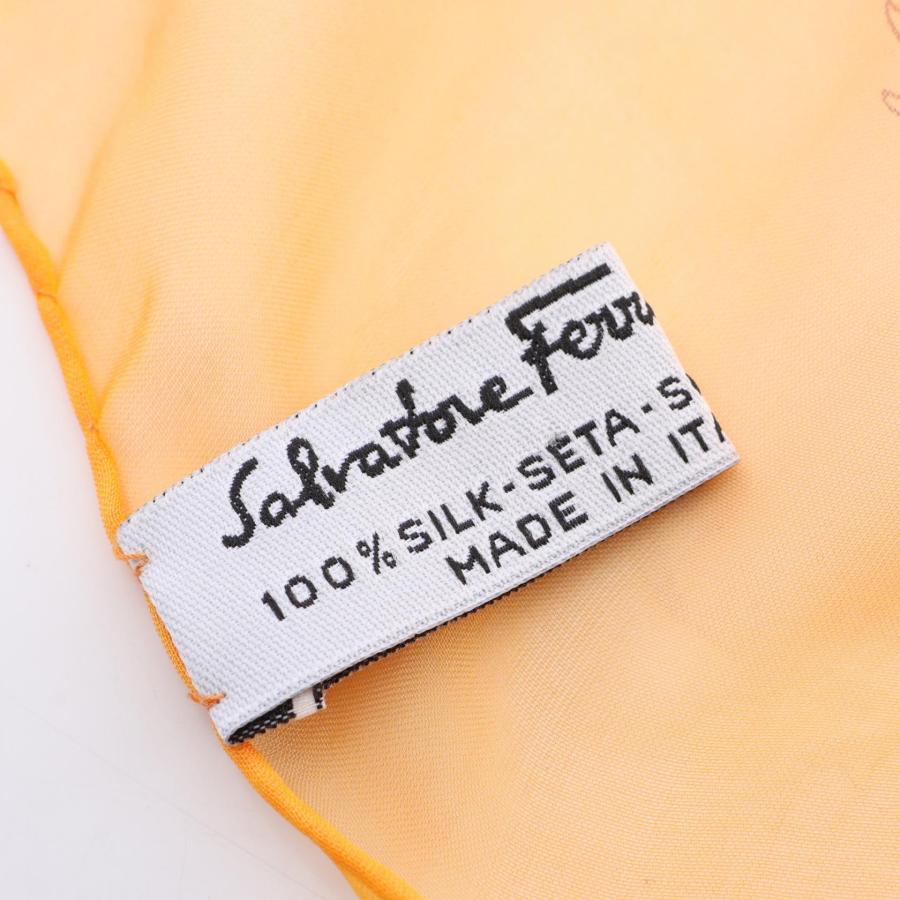 サルヴァトーレフェラガモ ひまわり柄 ブランドオフ Salvatore