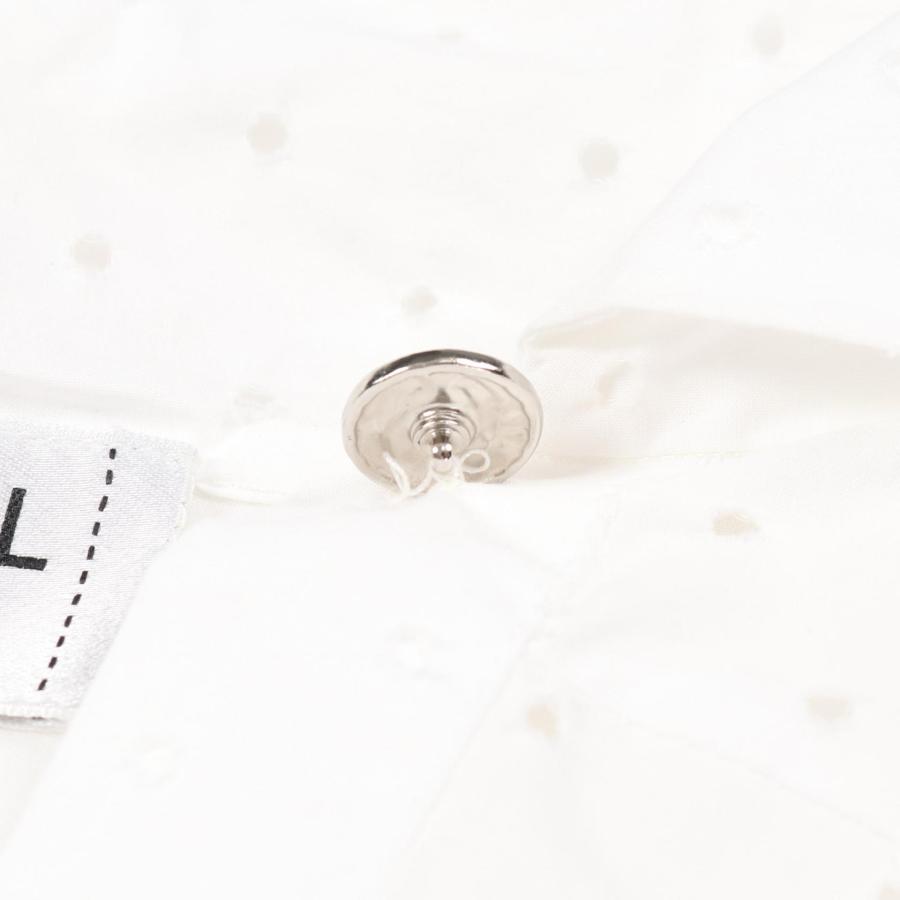 シャネル CHANEL ココマークボタン パンチング ブラウス 衣料品 トップス コットン レディース ホワイト系 【中古】 CHANEL（シャネル） ココマークボタン パンチング ブランドオフ