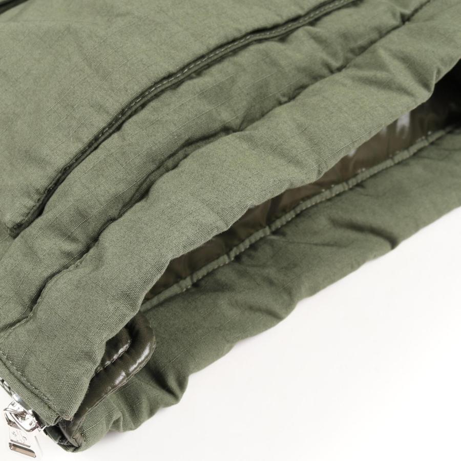 モンクレール MONCLER MONTRIOND ダウンジャケット 衣料品 アウター ナイロン ウール コットン メンズ カーキ系 【中古】 MONCLER（モンクレール） MONTRIOND ブランドオフ ナイロン ダウン