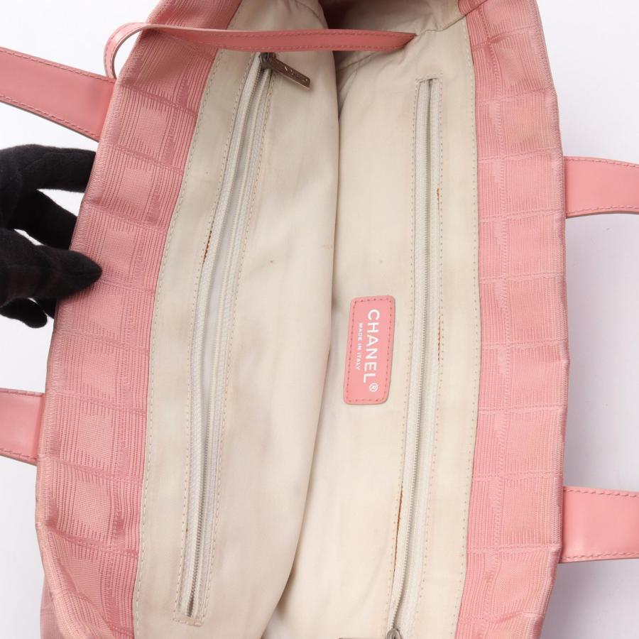 CHANEL（シャネル） ニュートラベルラインMM ブランドオフ レザー