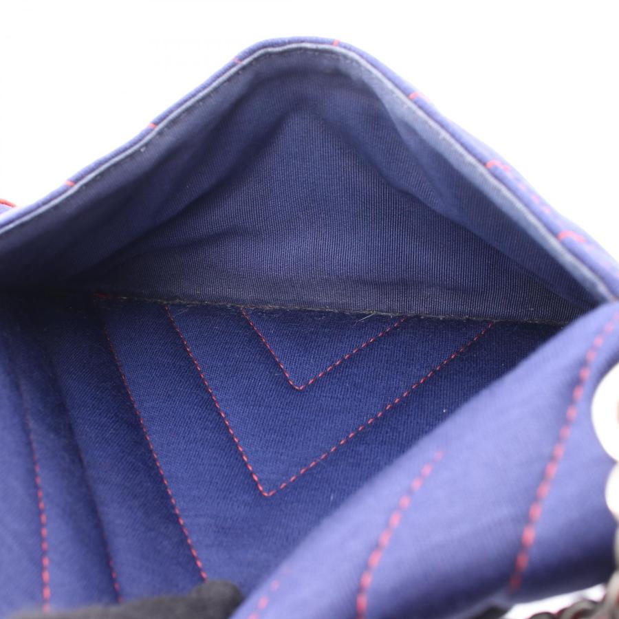 CHANEL（シャネル） シェブロン Vステッチ ライオン ブランドオフ