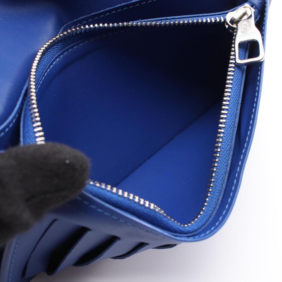 LOUIS VUITTON（ルイ・ヴィトン） ポルトフォイユ ブラザ モノグラム