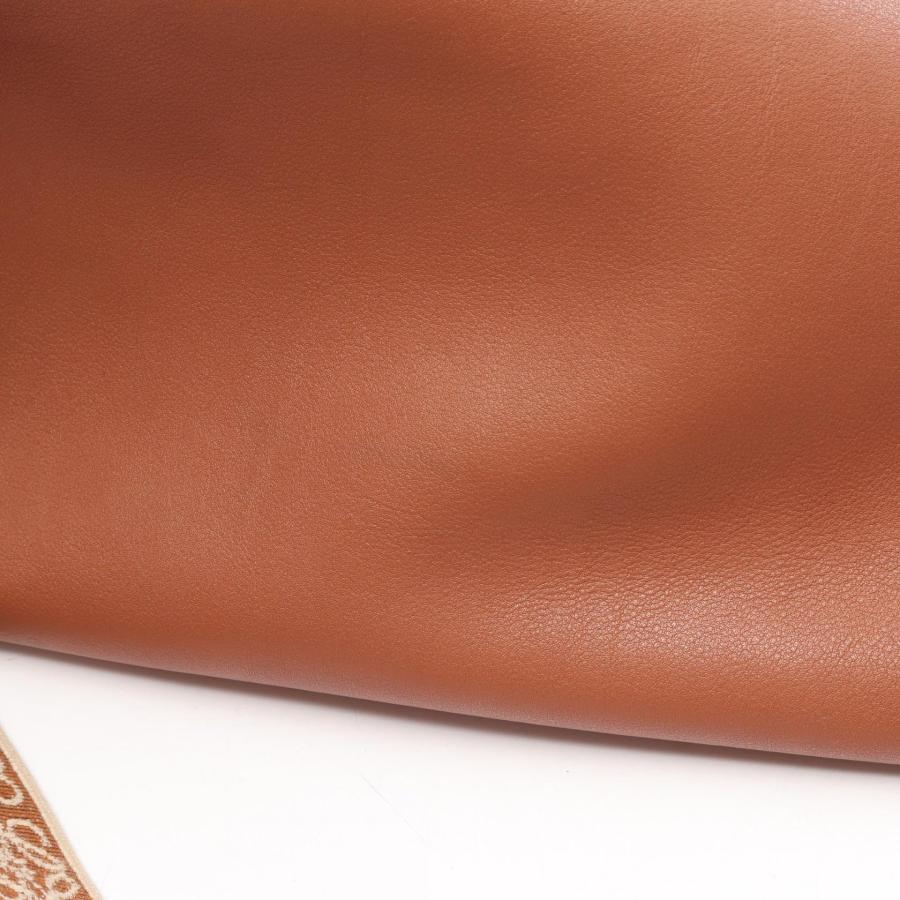 LOEWE（ロエベ） キュービィ スモール ブランドオフ レザー ショルダー