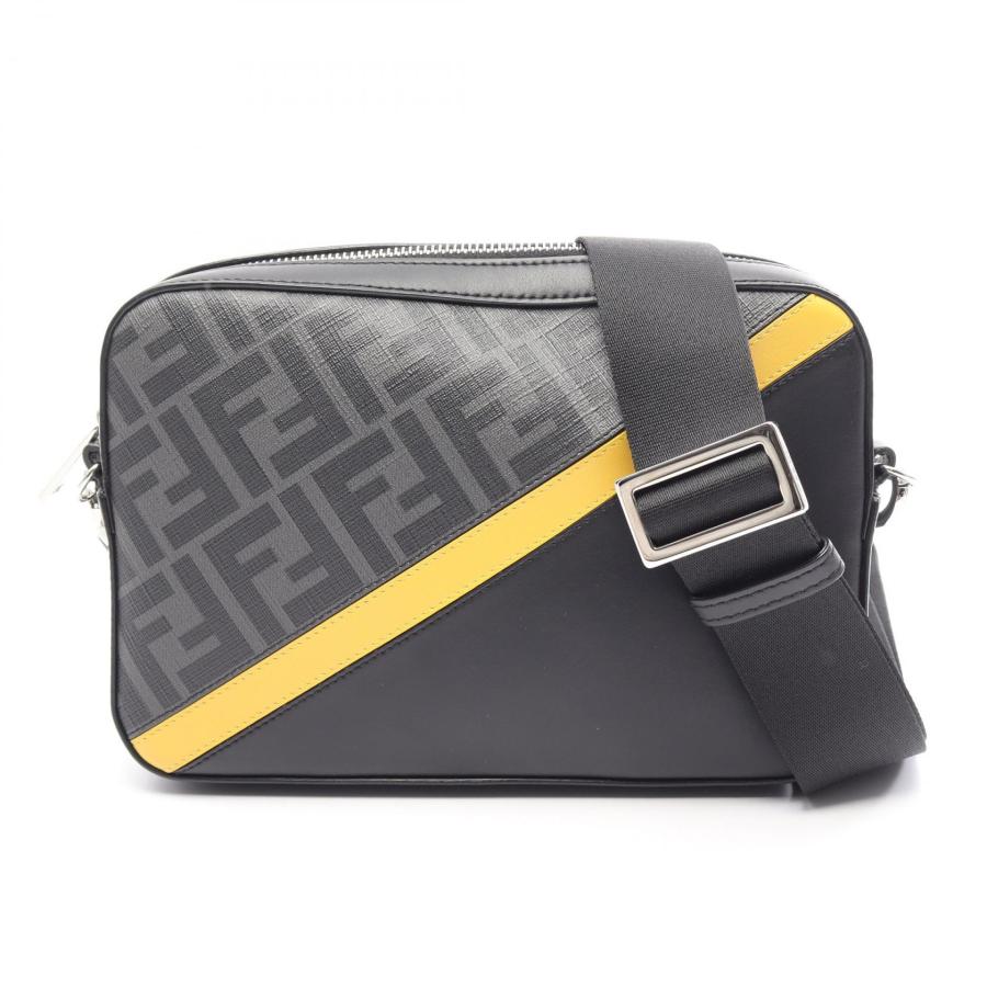 FENDI（フェンディ） ダイアゴナル カメラケース ズッカ ブランドオフ