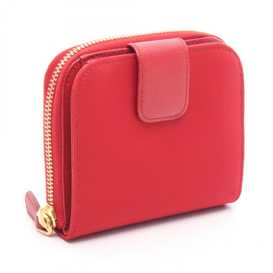 PRADA（プラダ） 三角プレート ブランドオフ ナイロン 二つ折り財布