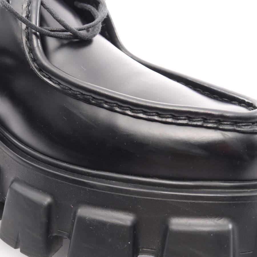 PRADA（プラダ） モノリス ブラッシュドレザー ダービーシューズ