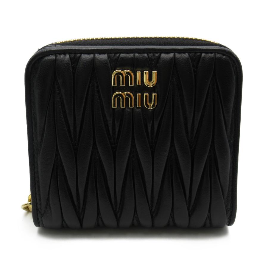 Miu ミュウ 二つ折り財布 マトラッセ 折財布 ブラック系 レザー 中古 