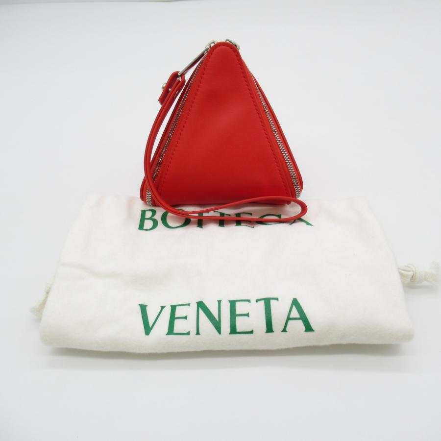 BOTTEGA VENETA ボッテガヴェネタ ポーチ 三角ポーチ ストラップ BOTTEGA VENETA ボッテガヴェネタ ポーチ 三角ポーチ ストラップ