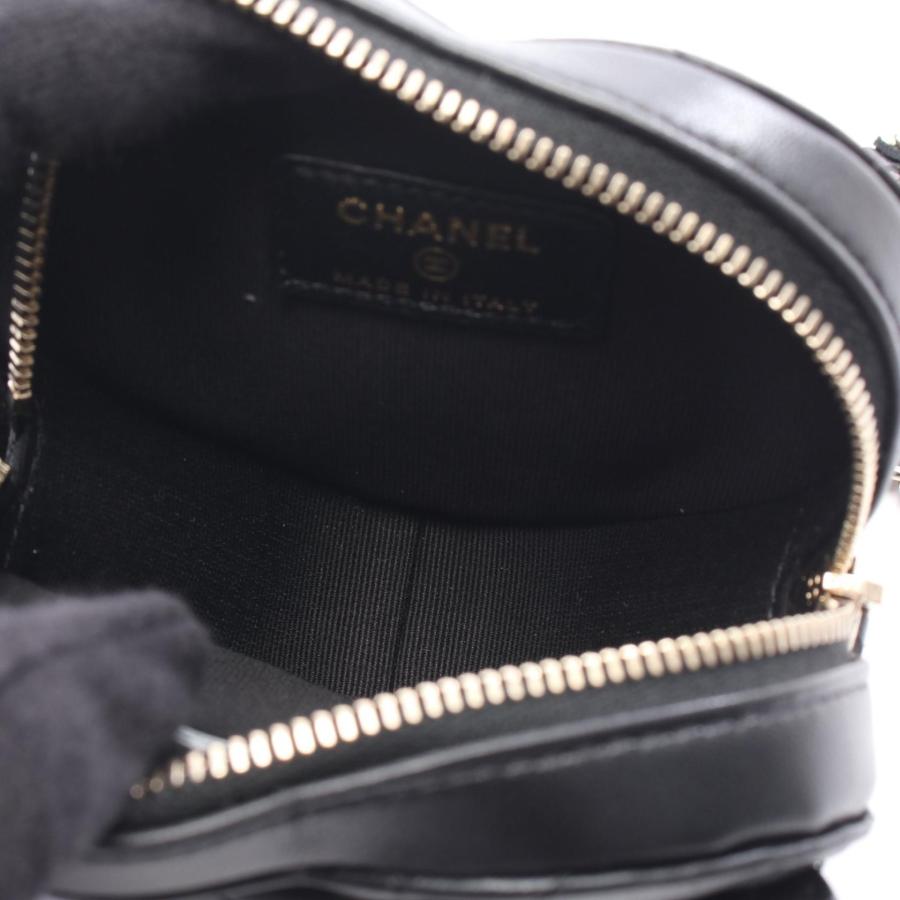 CHANEL（シャネル） ハート チェーン クラッチ バッグ マトラッセ