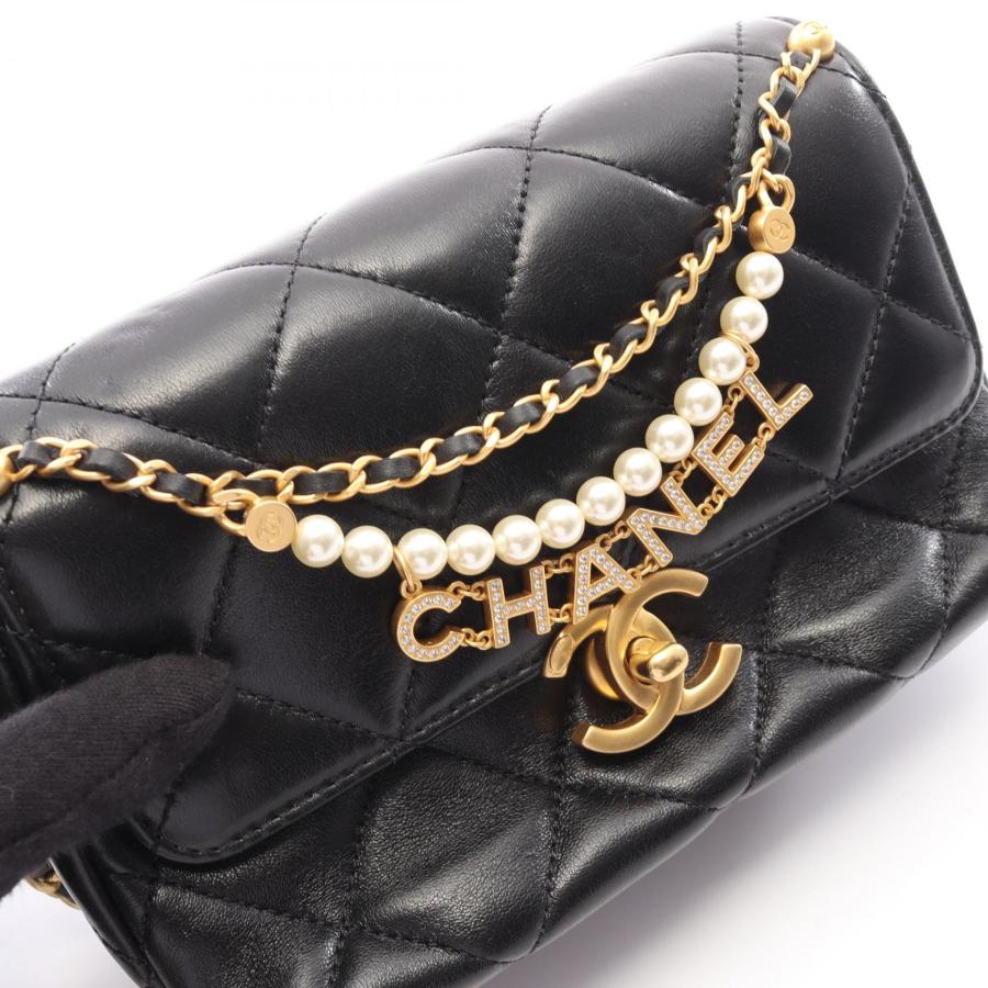 新品 chanel ミニフラップバッグ マトラッセ ラムスキン 18cm CHANEL（シャネル） マトラッセ ミニフラップバッグ ブランドオフ