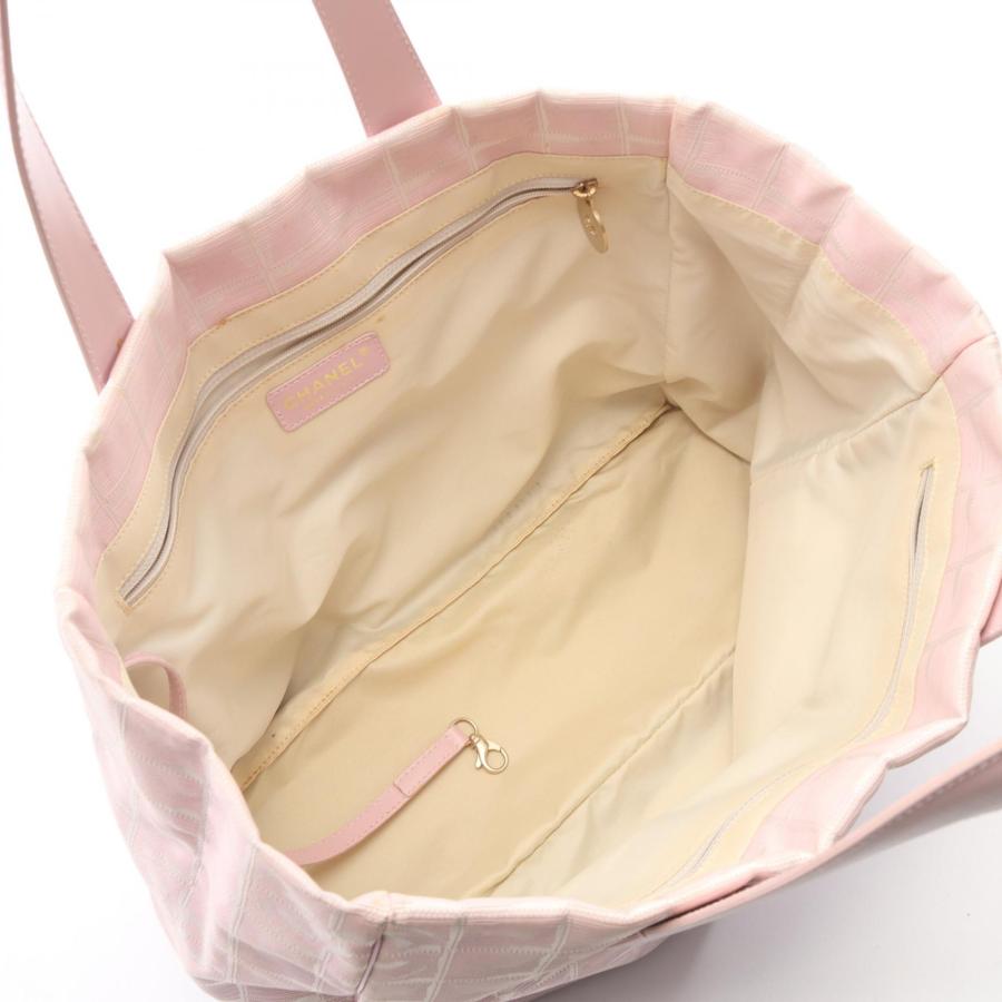 CHANEL（シャネル） ニュートラベルラインMM ブランドオフ レザー