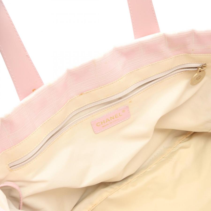 CHANEL（シャネル） ニュートラベルラインMM ブランドオフ レザー